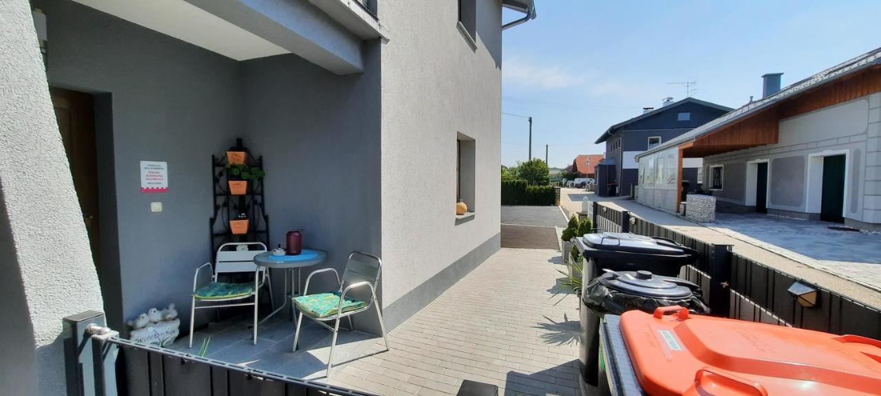 Ferienwohnung Agerblick 3 Zimmer Mit Kueche, 83M2 Lenzing Buitenkant foto